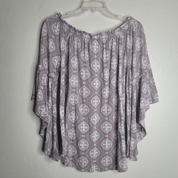 Time and Tru Blouse Size Medium Tan Pink White Bell Long Sleeve Floral - Picture 3 of 4